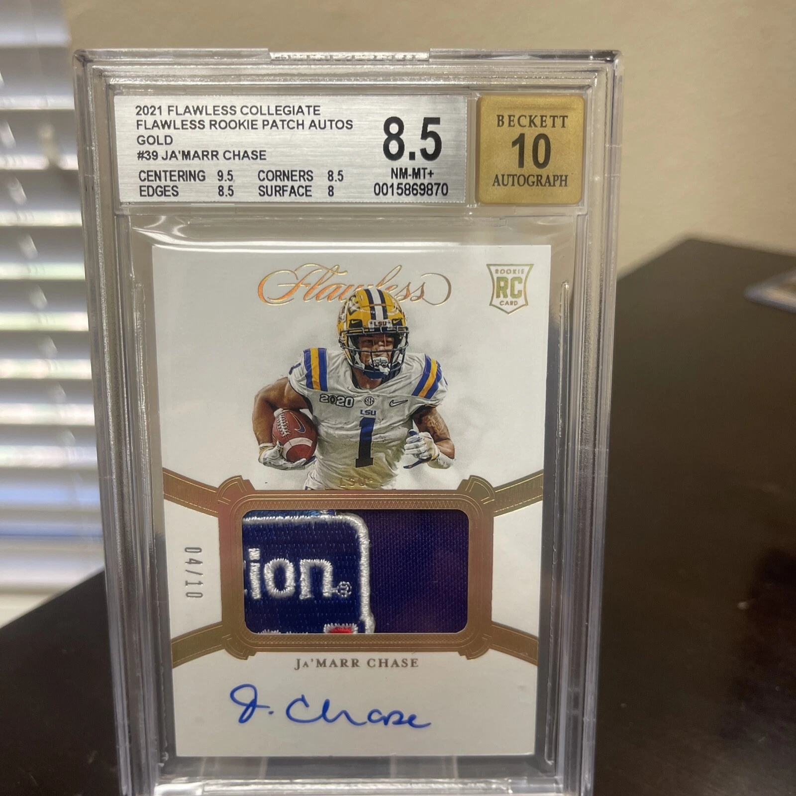 JaMarr Chase Panini Flawless Collegiate #39 Patch Autograph-Gold