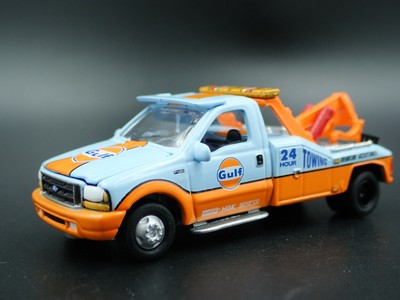 1999 99 FORD F450 SUPER DUTY TOW TRUCK GULF OIL 1:64 SCALE DIECAST