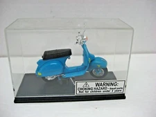 NOS Scooter Vespa Motorcycle SMART TOYS 1998 display case 