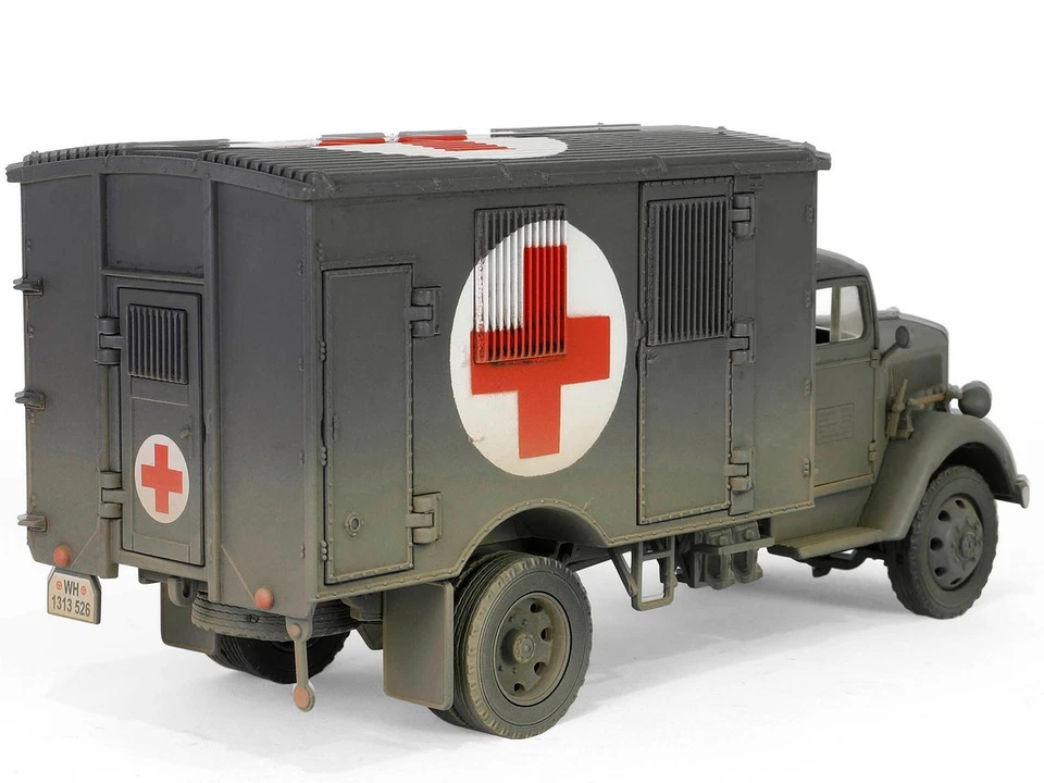 Opel-Blitz Kfz.305 Ambulance Gray (Weathered) "German Army" "Armoured Fighting V - Image 4 of 4