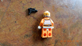 LEGO Star Wars Wes Janson minifigure Hoth  RARE 75098 DAMAGED NO HELMET