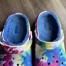 Crocs Classic Fur Lined Tie Dye Dual Comfort Clog Shoes Unisex Womens 8 Men 6