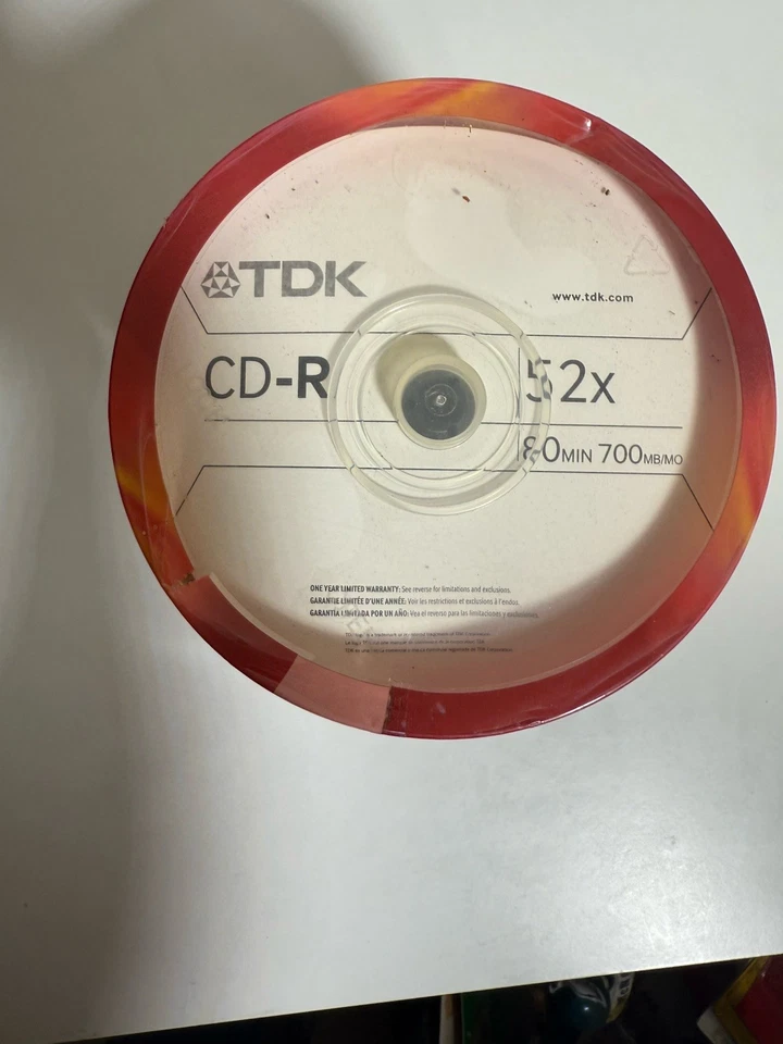 TDK CD-R 52x 700 MB 80 min Discos en Blanco Paquete de 100 Husillo Nuevo Sellado Grabable Foto 3 de 3