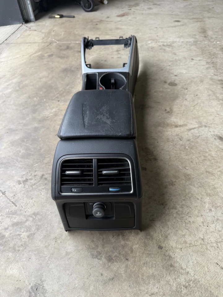 2010 - 2016 奥迪 S4 A4 B8 中心控制台臂章存储比较 — 第 4/4 张图片