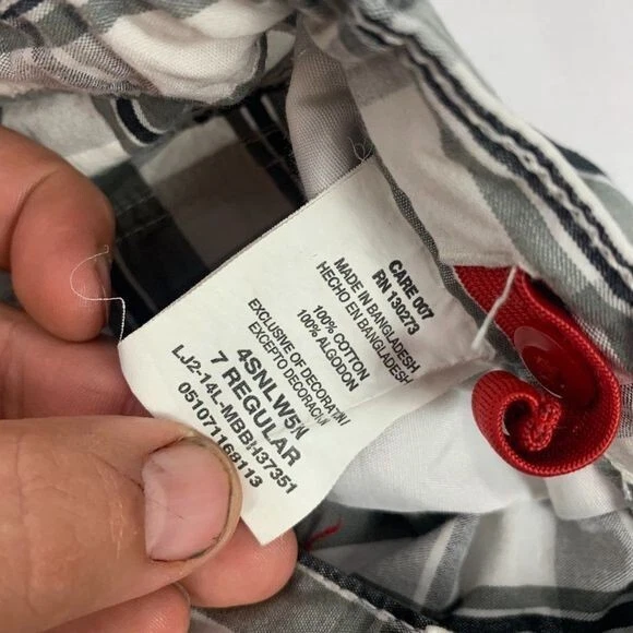 Шорты карго в клетку для мальчиков Wrangler размер 7 обычные серые/белые 100% хлопок прочные - Изображение 2 из 4