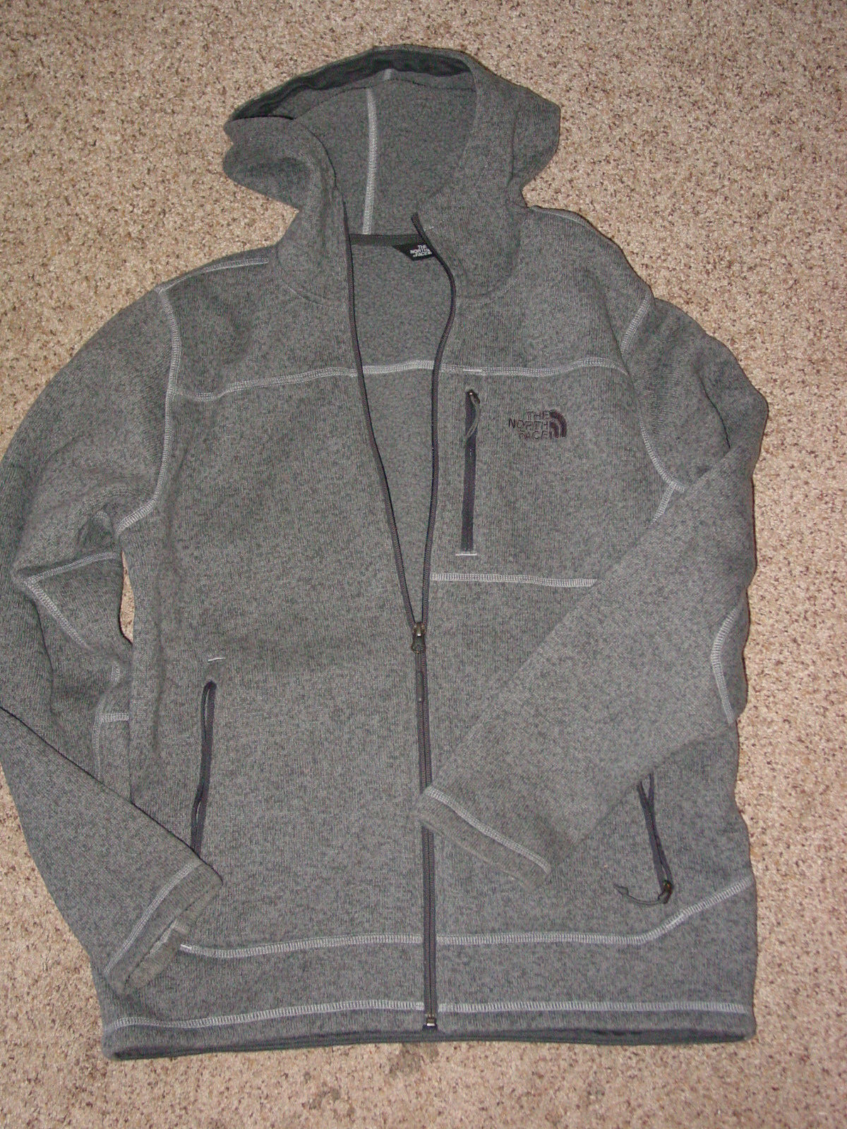 The North Face Gordon Lyons NFOOCLD3 Full Zip Fleece Hooded Jacket! Size M