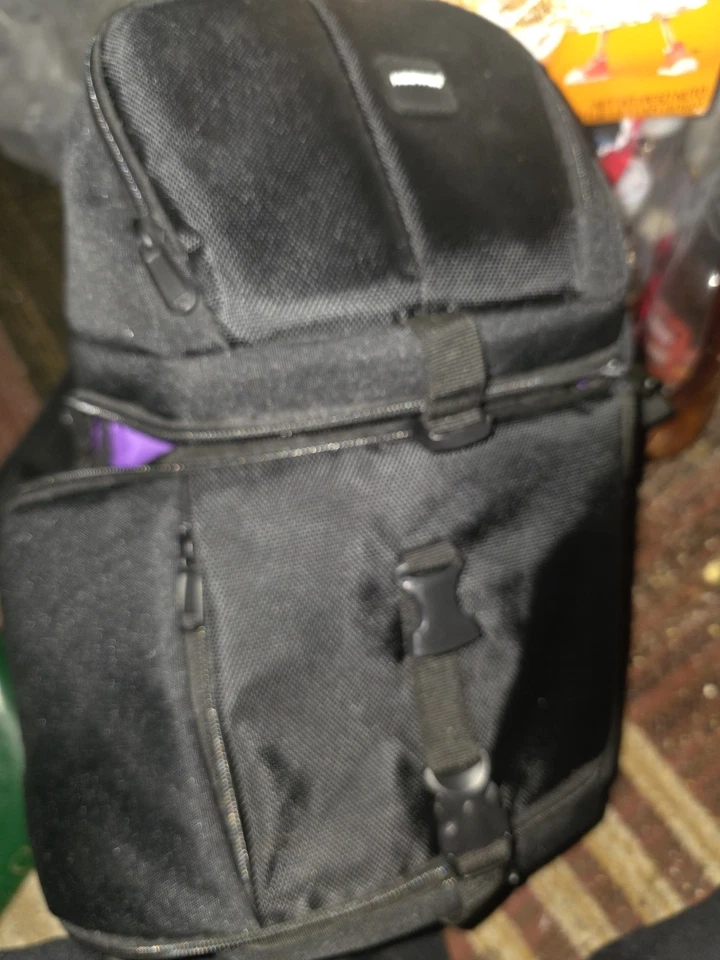 Neewer Black Sling Camera Bag - Image 3 of 4