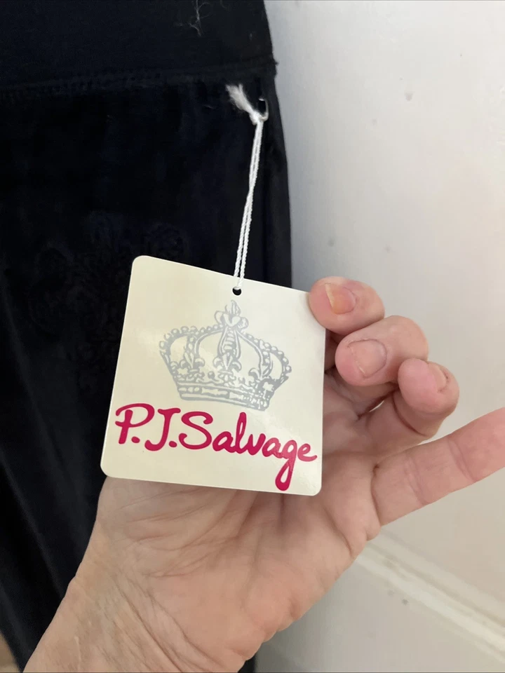 PJ SALVAGE NEW! Black Velvet Drawstring Embroidered Flared Leg Sweat Pants Sz S - Image 4 of 4