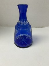 Carafe / vase en cristal taillé à effacer bleu colbalt bohème 8 pouces