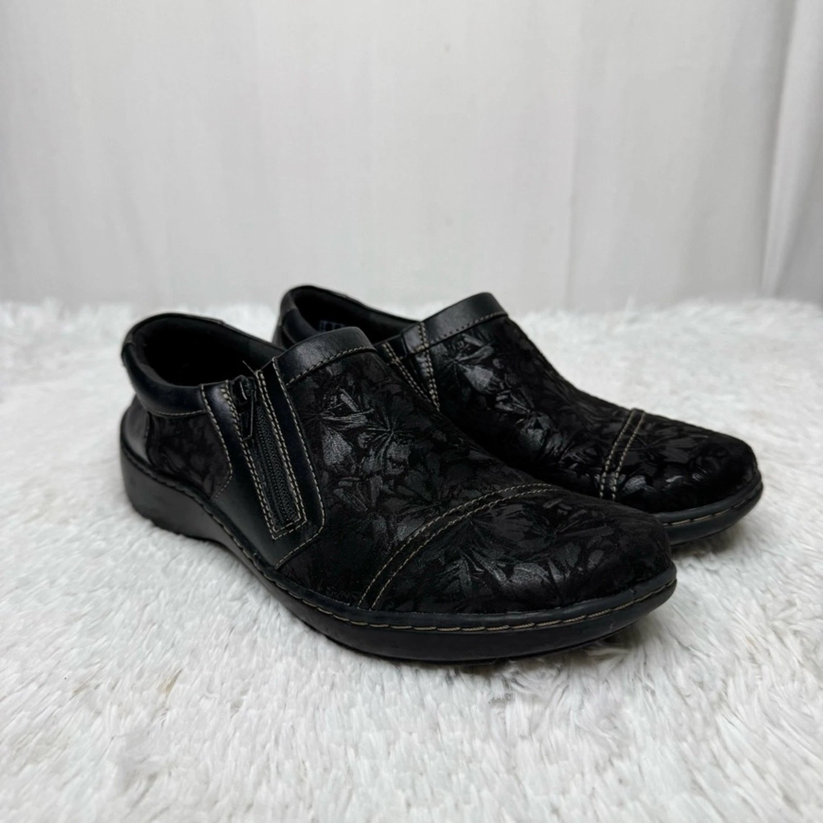 Mocassino Clarks tg 9 nero Cora Ginny stampa floreale zip on scarpa comfort casual