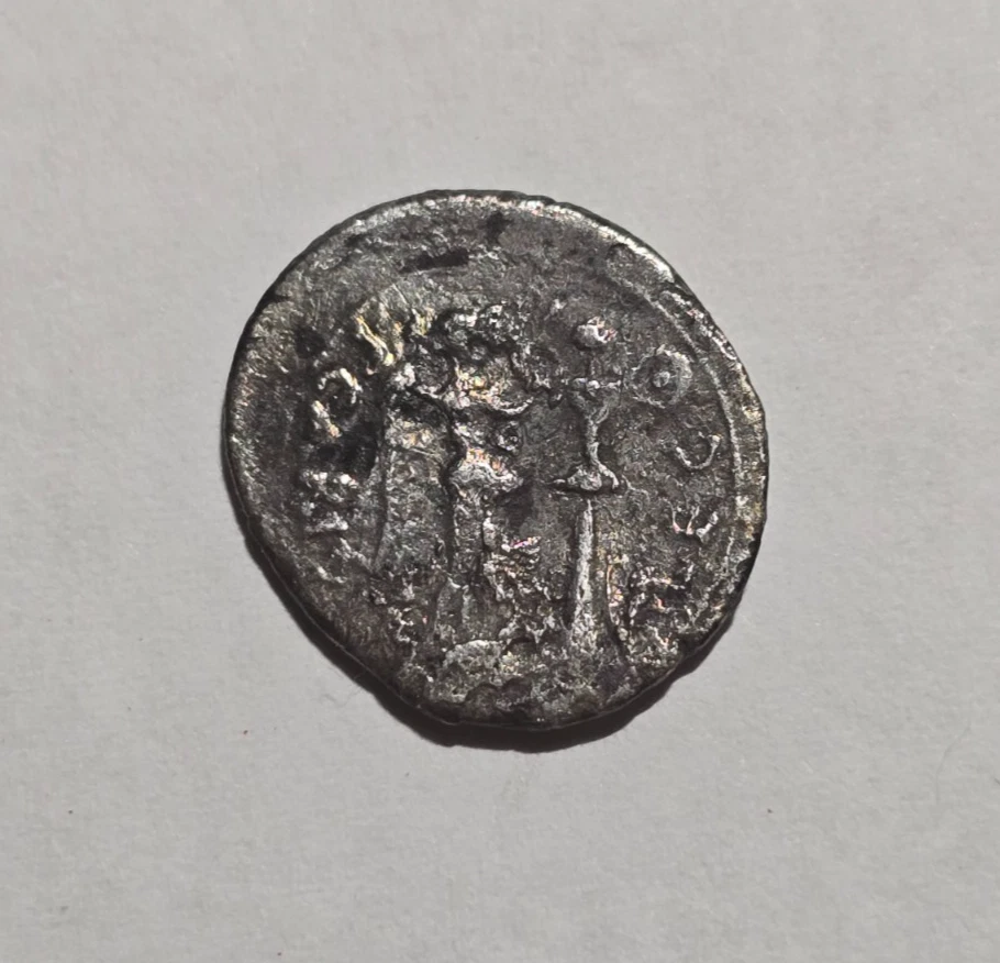 Augusto 25 aC - 23 aC AR Quinario Plata Romana Emérita, España Casa de la Moneda Foto 2 de 4