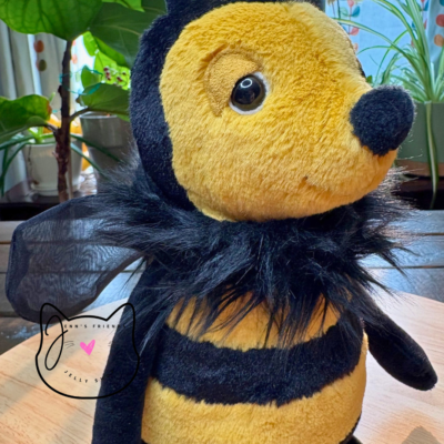 Jellycat QUEEN BEE New BNWT RETIRED 2021 Soft Plush Crown Stripe
