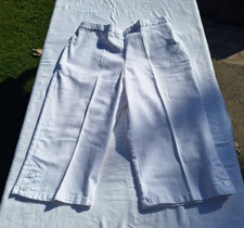 Alfred Dunner Women's Size 10P White Capri Cropped Pants Elastic Waist