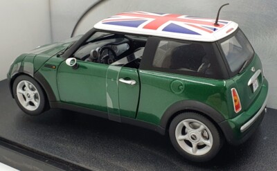 MINI COOPER 1/18スケール ミニカー Hot Wheels 1/18 Scale Diecast 57309 - Mini Cooper - Green/Union