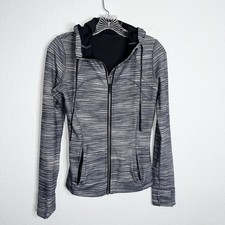 Lululemon Jacket Women size 6 Hooded Define Nulu heathered black White full zip