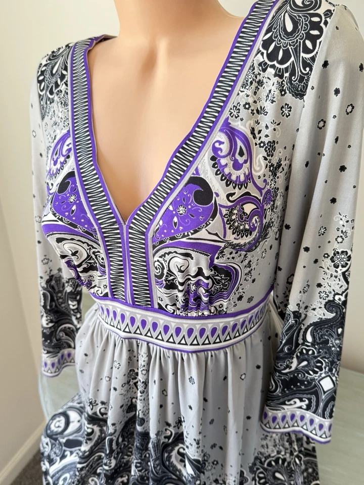 Vestido Camiseta ECI New York Azul Paisley Cuello en V Manga 3/4 Elastizado Para Mujer Cinturón M Foto 2 de 4