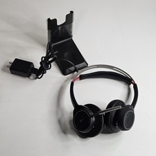 Plantronics Voyager Focus UC B825 Stereo Bluetooth Headset  Charger Base