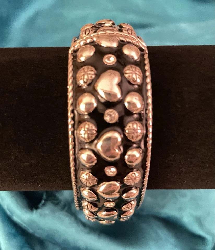 BRIGHTON SILVER PLATED 'ROCKIN HEARTS' Crystal BLACK ENAMEL CUFF BRACELET - Image 2 of 4