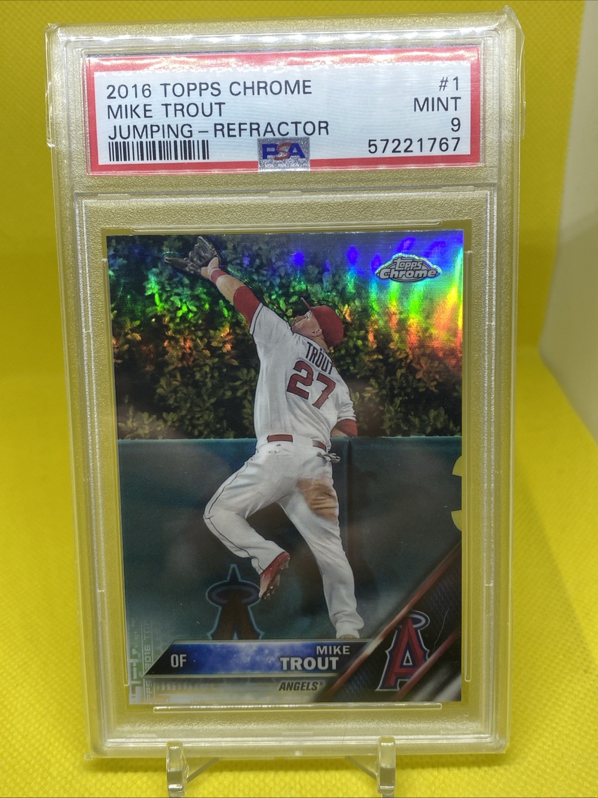 2016 TOPPS CHROME REFRACTOR JUMPING #1 MIKE TROUT PSA 9 MINT