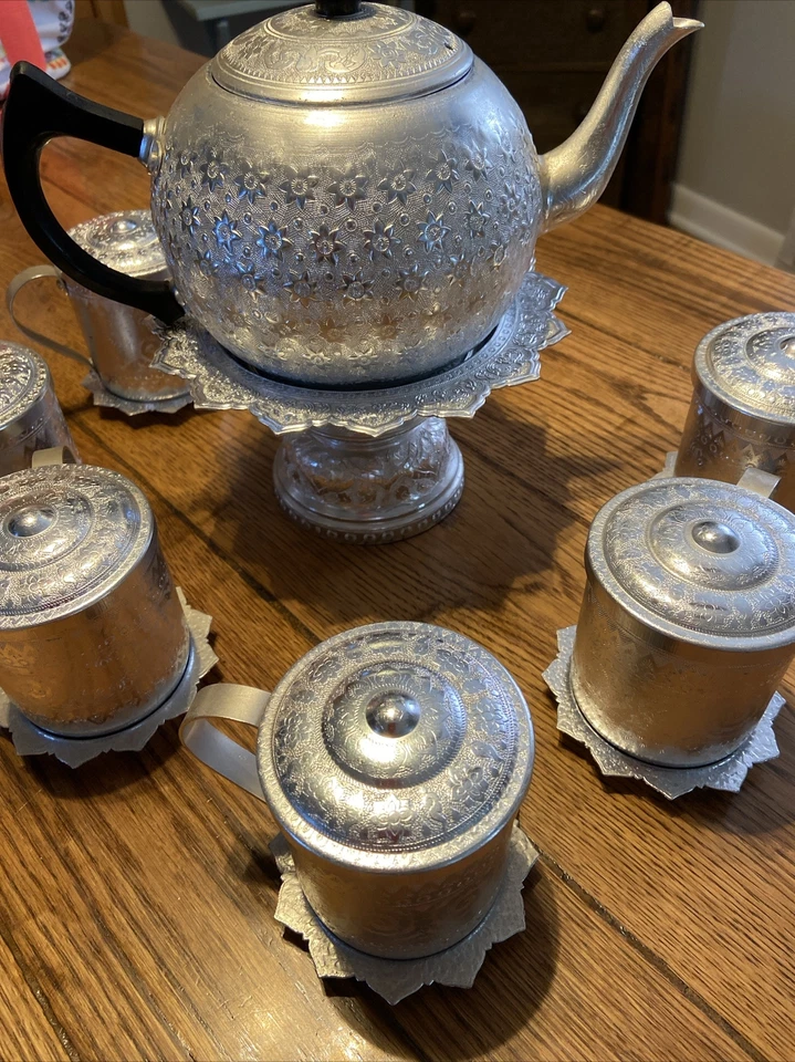 Vintage Style Thai Pattern Diamond Brand Embossed Tea Pot Alumium 6 Cups See Pho - Image 2 of 4