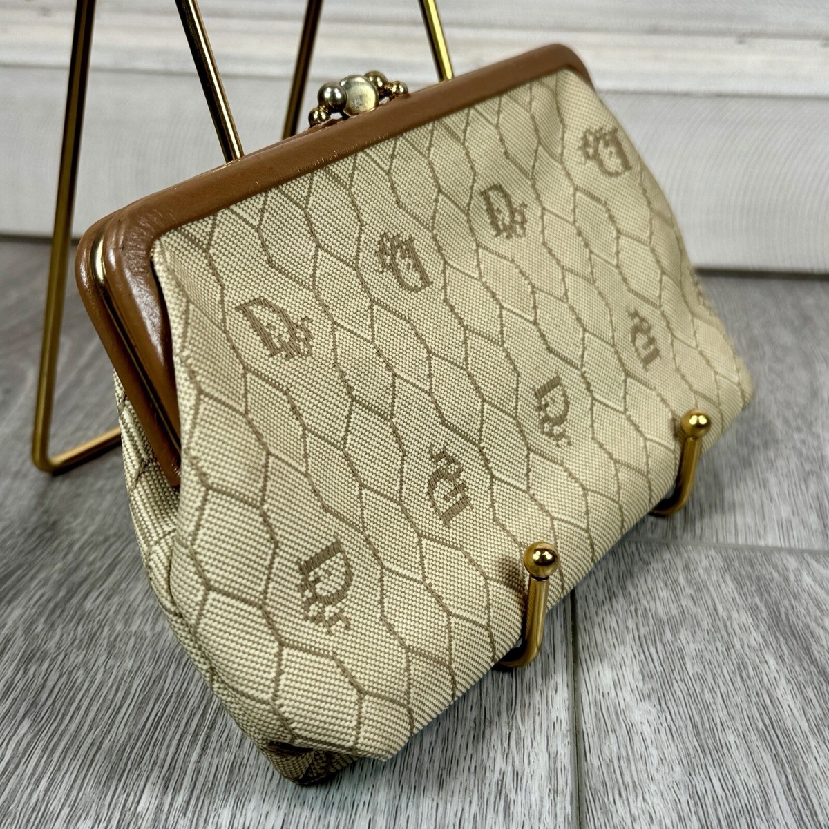 Christian Dior　ハニカム柄　ポーチ　ヴィンテージ s-l400.jpg