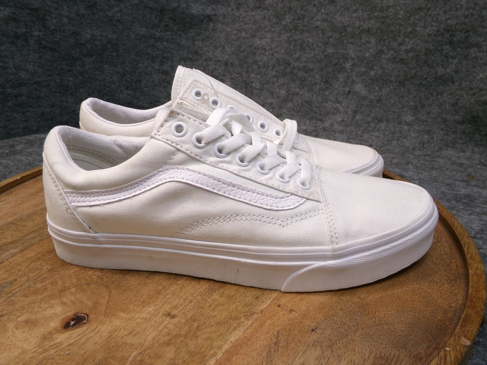 Vans Women's Old Skool Low Canvas True White Skate Shoes Sneakers Size 9.5 US