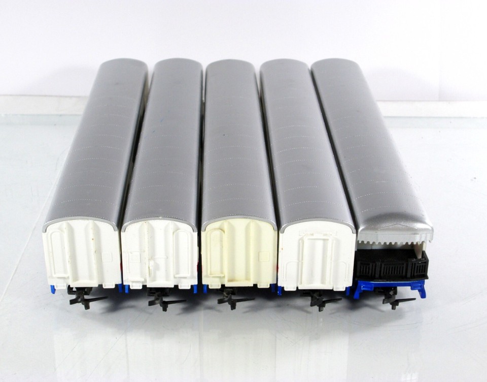 HO Scale ***AMERICAN FREEDOM TRAIN*** 5Car Passenger Set, 17761976