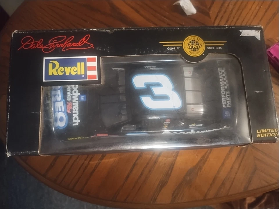 Revell Select Nascar 2001 Dale Earnhardt #3 edición limitada diecast escala 1:24 Foto 2 de 2