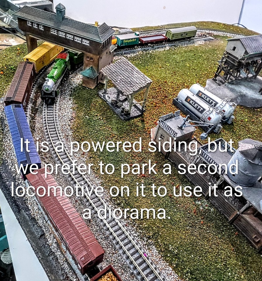 Z Scale Train Layout: Single Track Oval (48