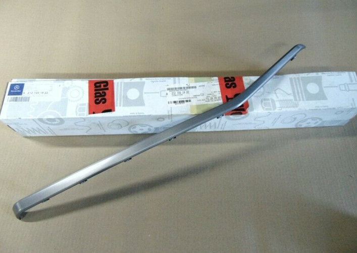 MERCEDES-BENZ E W212 Front Left Door Armrest Trim Strip A2127201922