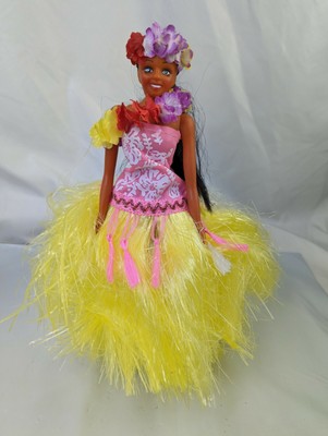Musical Hula Doll Hawaiian 11.5 Inch Pearly Shells Read Desc Partially Working