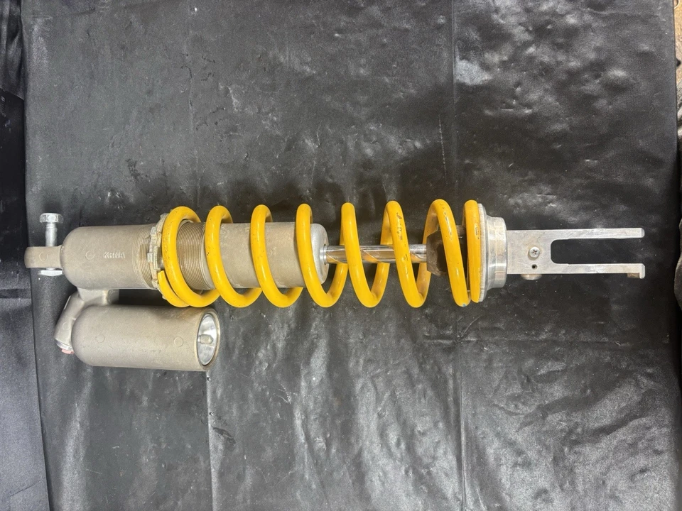 04-06 CRF250R 02-06 CRF450R SHOWA 2006 MONO AMORTIGUADOR TRASERO 52400-MEB-671 Foto 3 de 4