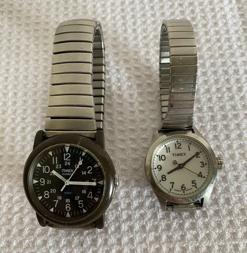 A lot of two Vintage Timex Watches Not Working