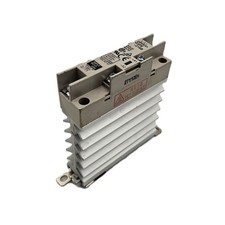 OMRON G3PE-215B SOLID STATE RELAY MODULE 50/6...