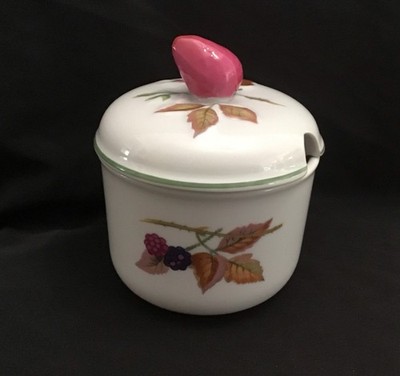 Vintage 1986 Royal Worcester Porcelain Evesham Vale Sugar Bowl With Lid Mint C