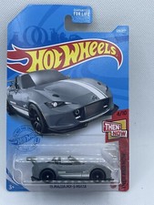 Hot Wheels 2020 '15 Mazda MX-5 Miata Silver con piloti reali SUPER CUSTOM