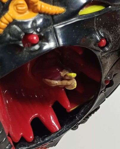 Accesorios Garras Mighty Max Dread Star Terror - Imagen 23 de 27