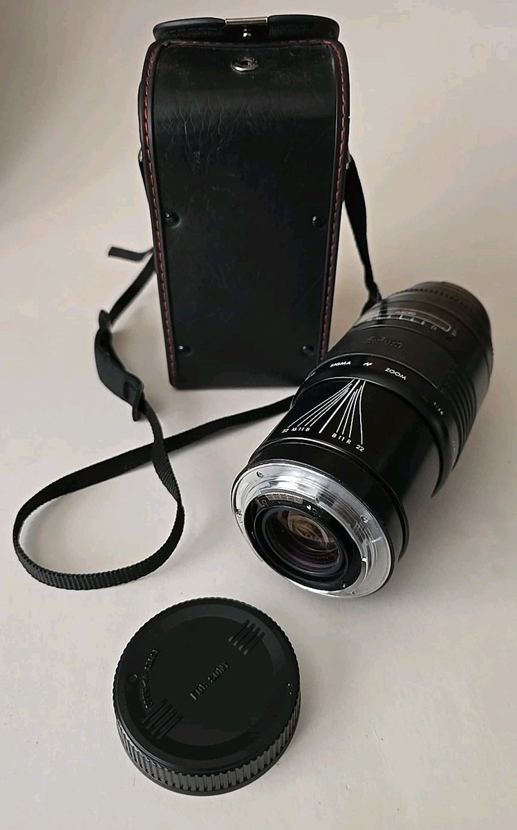 Sigma 75-200mm f/3.8 AF Zoom Multi-Coated Camera Lens & Case