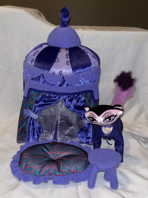 Bratz Cats Palace With Cat Pet Daphne, Pet Bed And Stool *Read Desc