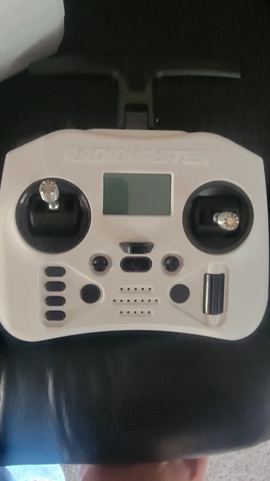 FPV Quadcopter Freestyle Racing Drone with headset and controller  - Image 3 of 3