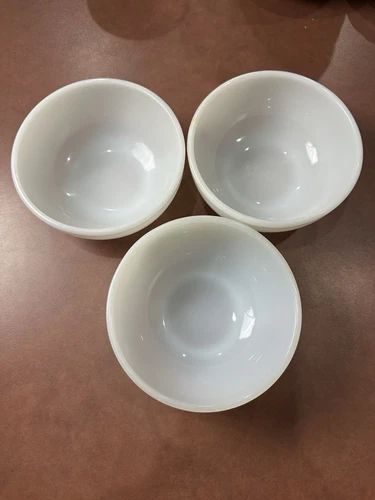 Vintage Anchor Hocking - Fire King 5" White Cereal Bowl