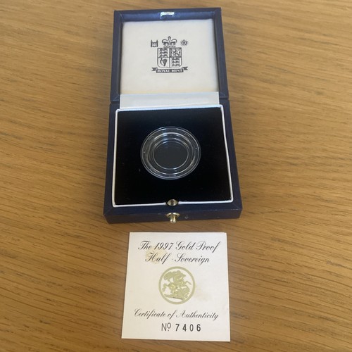 1997 Royal Mint Gold Proof Half Sovereign - NO COIN - BOX ONLY (29005)