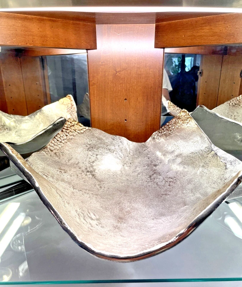 Howard Elliott Home Accents cuenco grande de aluminio martillado champán plata #51003 Foto 4 de 4