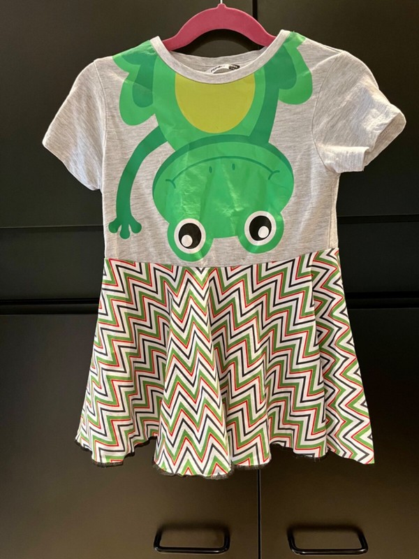 Little Girls 3/4 Frog Dress Brand New Cotton/Polyester 