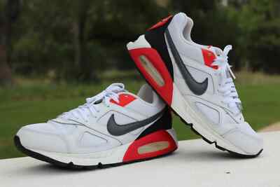 期間限定セール中美品希少ナイキ(Nike Air Max )レッド/ホワイト NIKE ナイキ スニーカー レディース エア マックス SC FJ3242 ホワイト