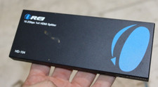 REI 1x4 HDMI Splitter HD-104 1 x 4 A/V Audio Visual