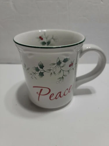 Pfaltzgraff Winterberry Coffee Mug
