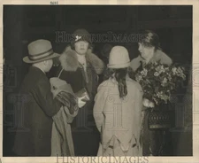 1926 Press Photo Mrs Stokes passes through Chicago en route to New York