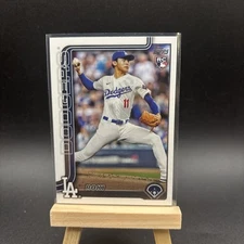 2025 Topps Series 2 Roki Sasaki RC #558 Los Angeles Dodgers