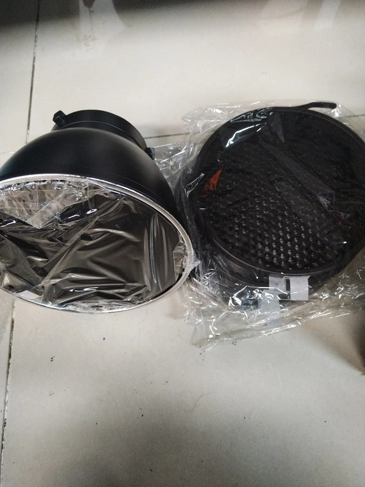 7 Inch Reflective Grid Kit For Professional Studio Lighting - Image 3 of 4